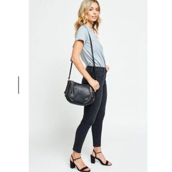 Jessica Simpson Ladies Black Crossbody Bag w/Adjustable Strap Gold Accents - Picture 3 of 12